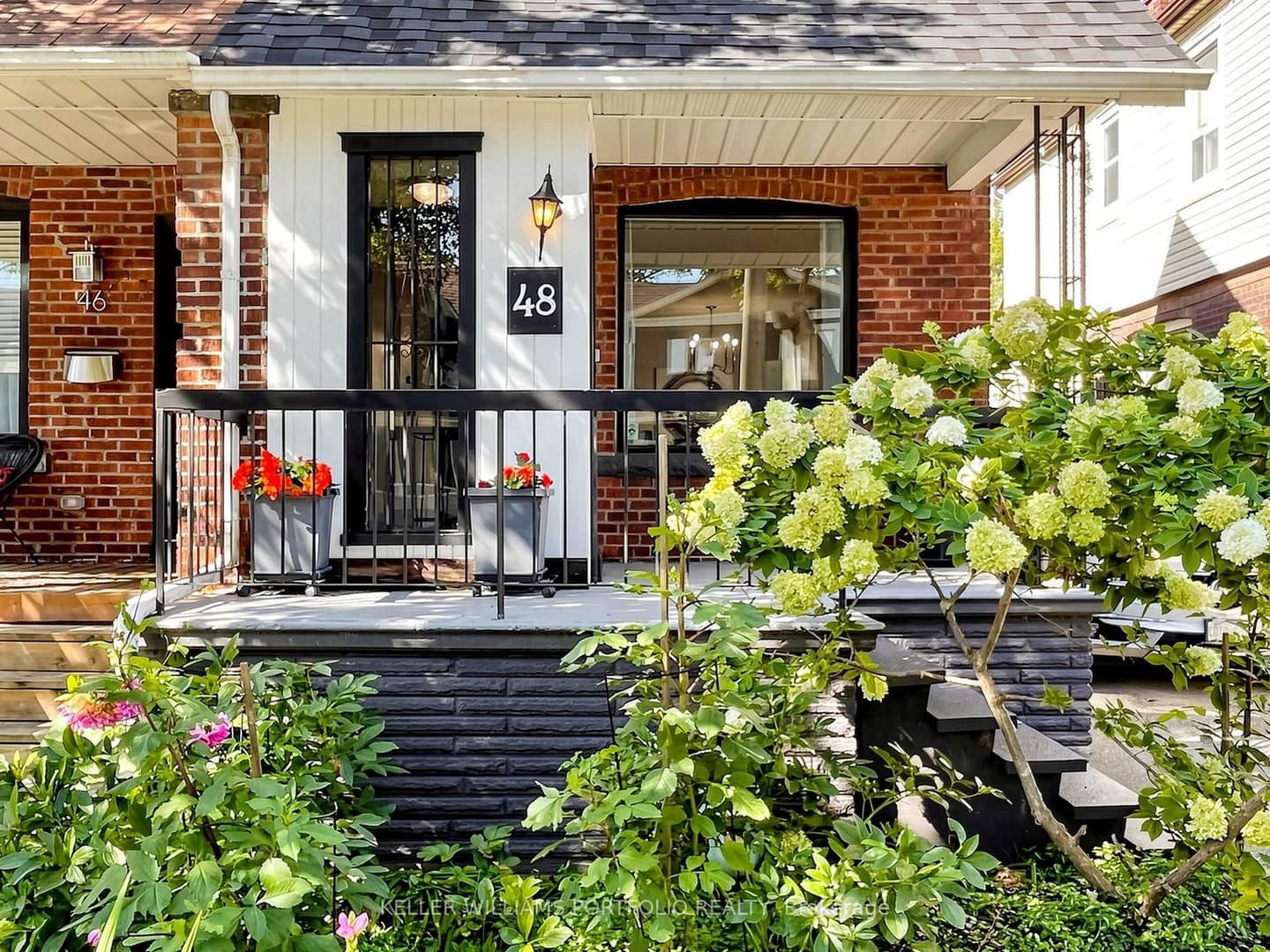 48 Hiltz Avenue, Toronto, ON M4L 2N5