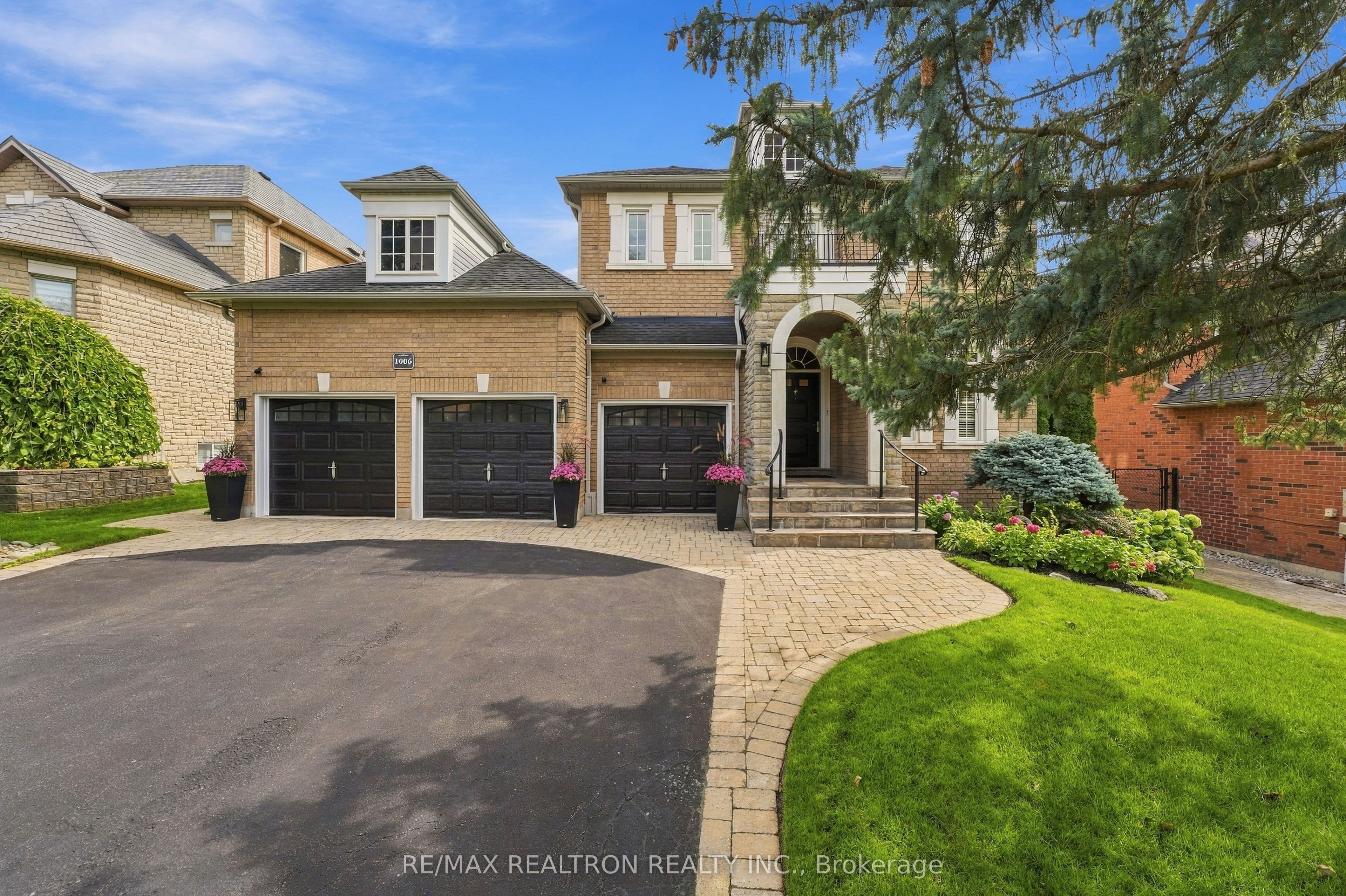 1006 Northern Prospect Crescent, Newmarket, ON L3X 1N7