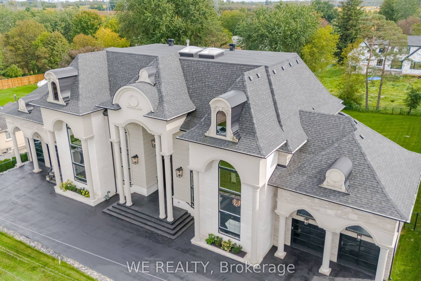 253 Martins Street, Pickering, ON L1V 2P9