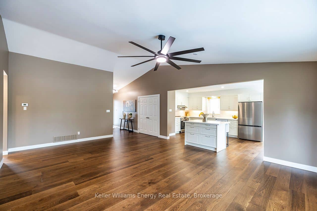 212 Wilmot Trail, Clarington, ON L1B 1B2