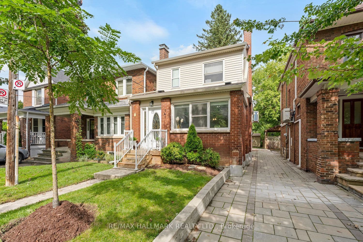 141 Humbercrest Boulevard, Toronto, ON M6S 4L4