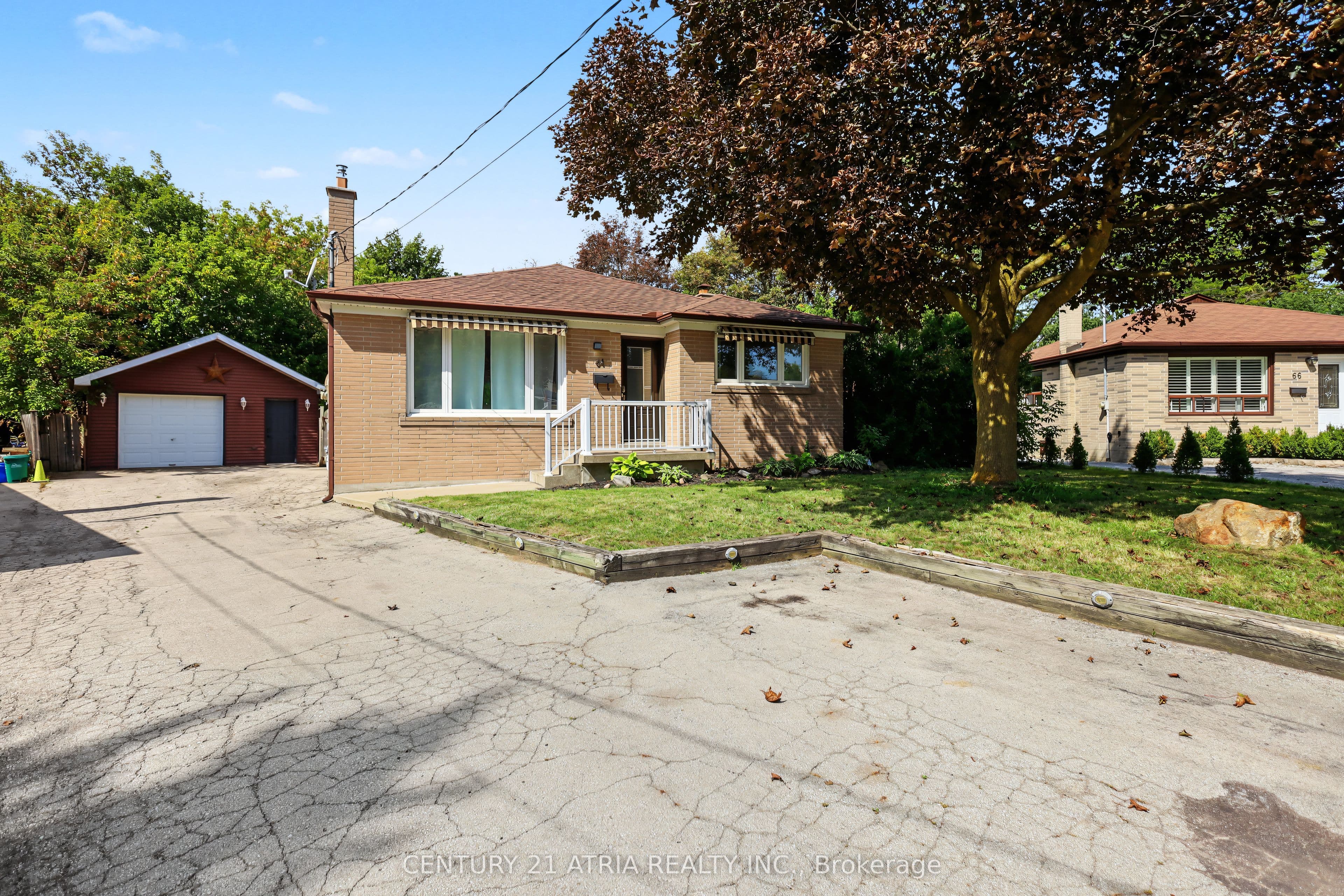 64 Cartier Crescent, Richmond Hill, ON L4C 2N4