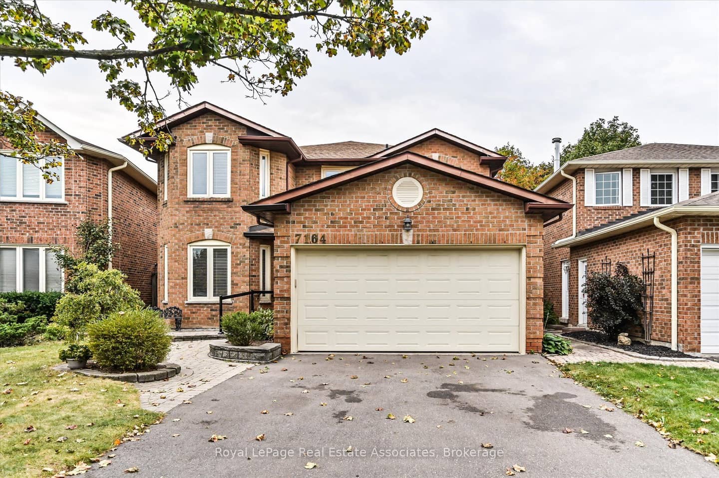 7164 Danton Promenade, Mississauga, ON L5N 5P3