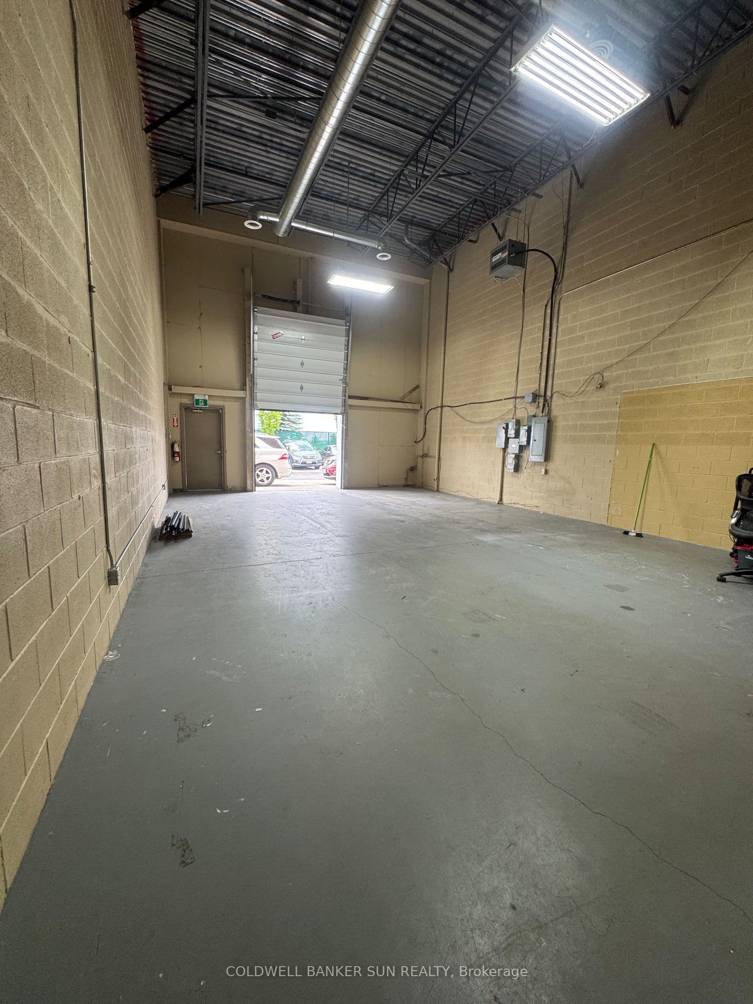 1200 Derry Road 13 (Back), Mississauga, ON L5T 0B3