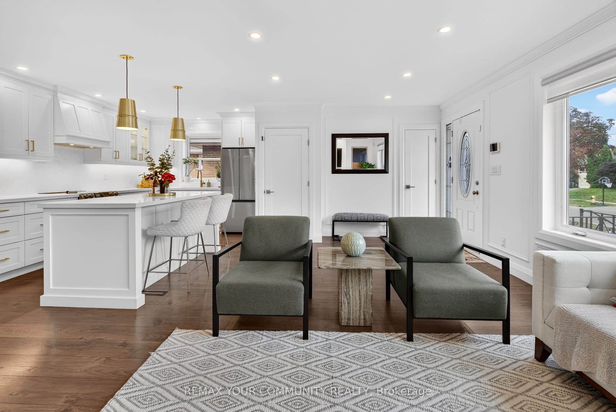 92 Beaver Bend Crescent, Toronto, ON M9B 5R6