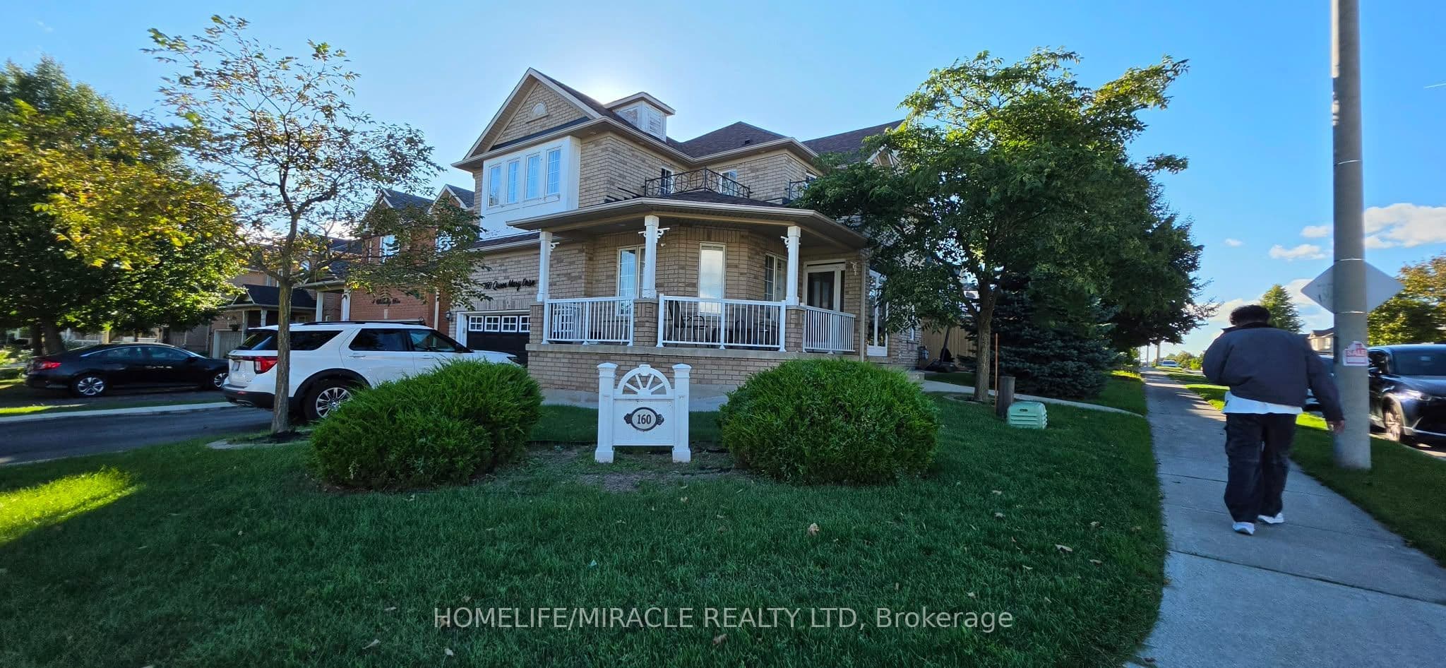 160 Queen Mary Drive, Brampton, ON L7A 1Z6