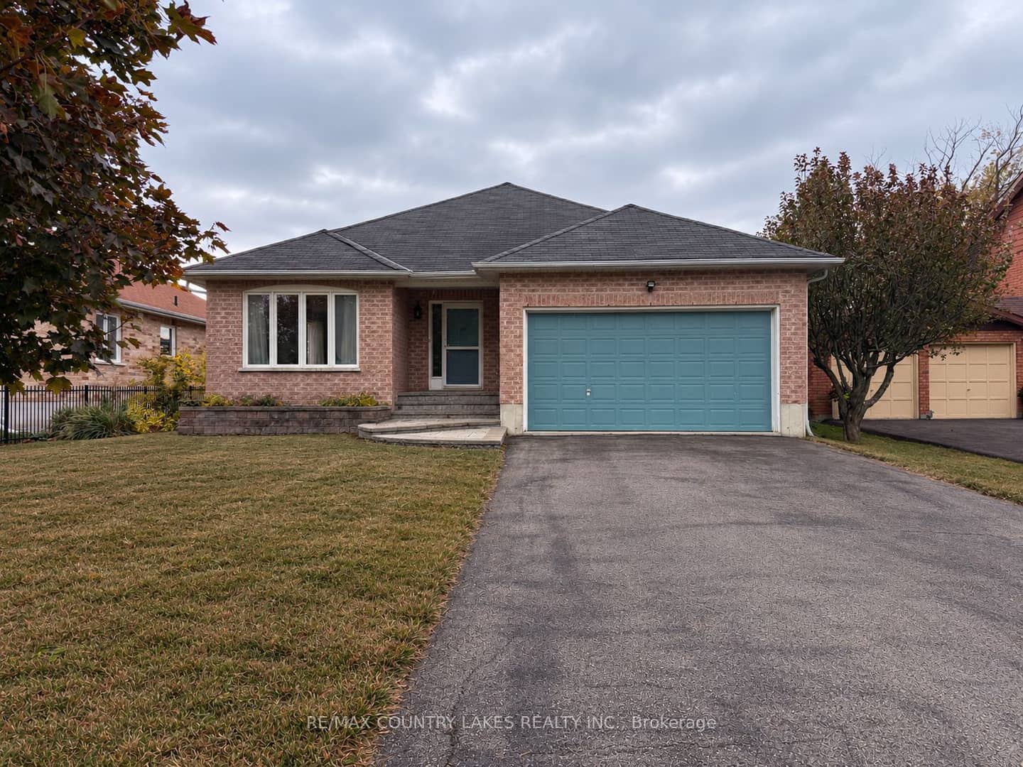 43 Elmwood Avenue, Brock, ON L0K 1A0