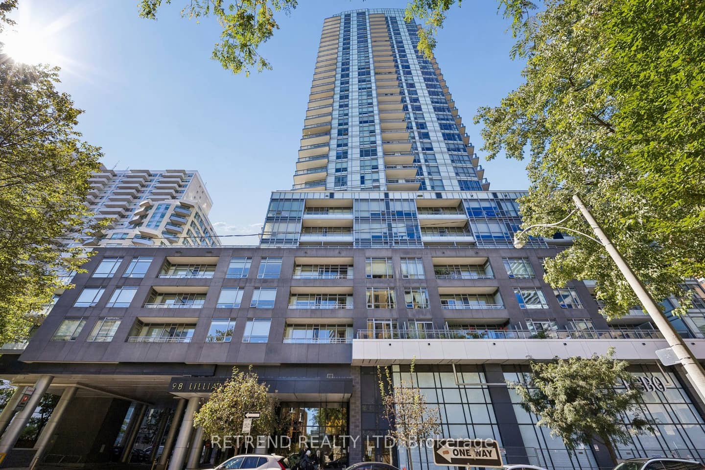 98 Lillian Street 214, Toronto, ON M4P 2Y3