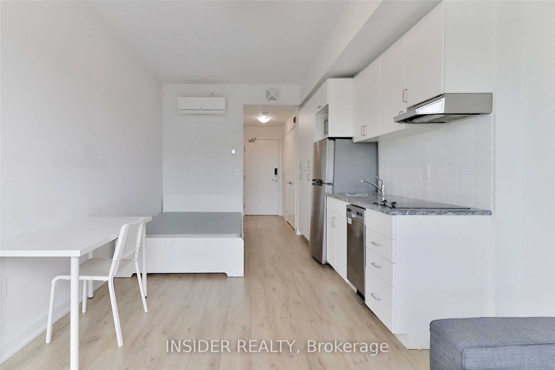 1800 Simcoe Street N 311, Oshawa, ON L1G 0C2