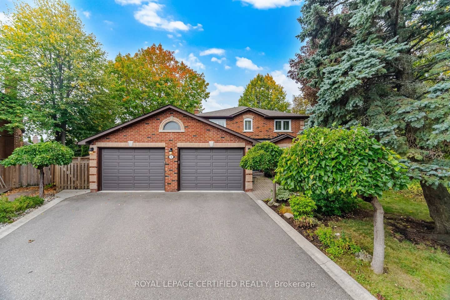 8 Wishart Place, Brampton, ON L6Z 3H5
