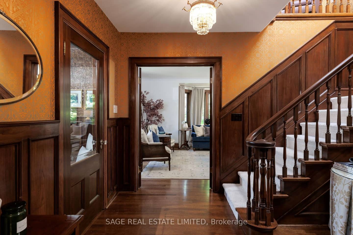 51 King Georges Road, Toronto, ON M8X 1L4