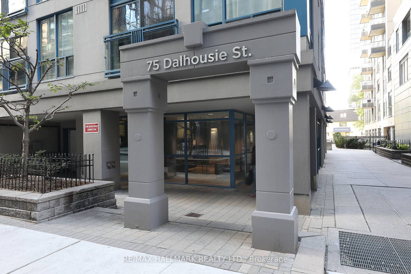 75 Dalhousie Street 311, Toronto, ON M5B 2R9