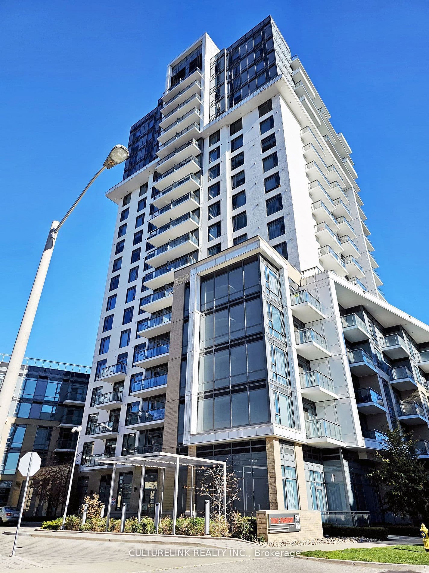 50 Ann O'Reilly Road Ph07, Toronto, ON M2J 0C9