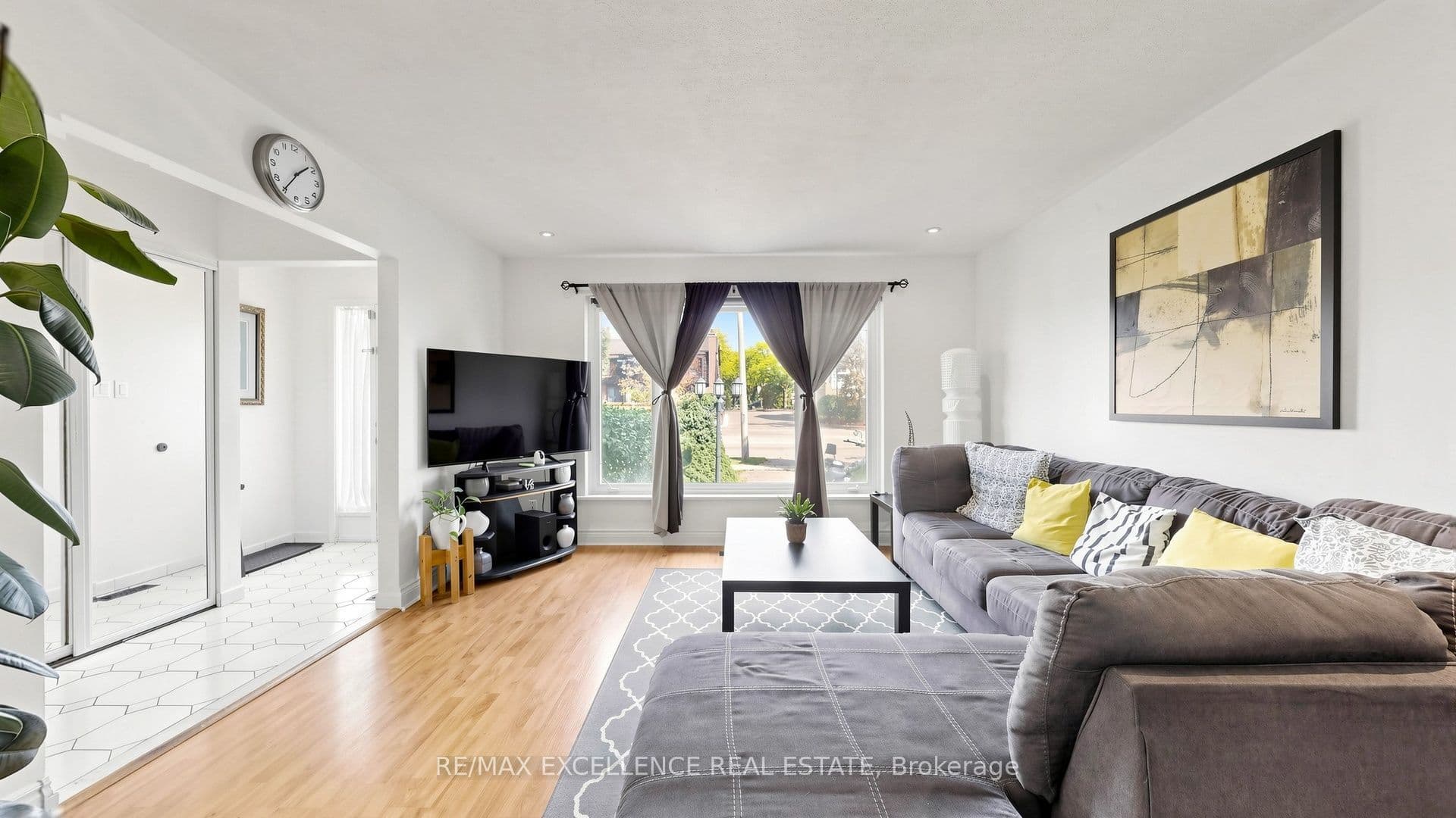 28 Glenvale Boulevard, Brampton, ON L6S 1J1