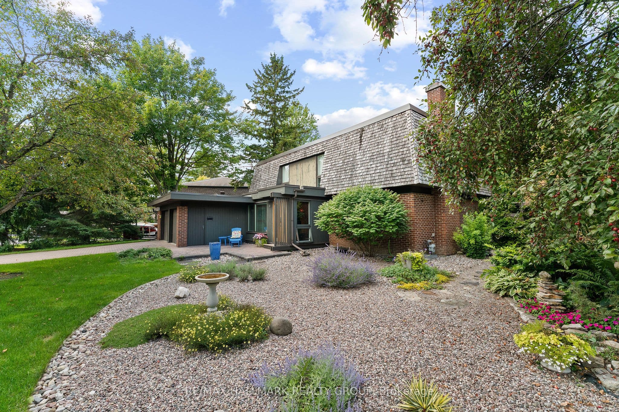 14 Sandwell Crescent, Kanata, ON K2K 1V3