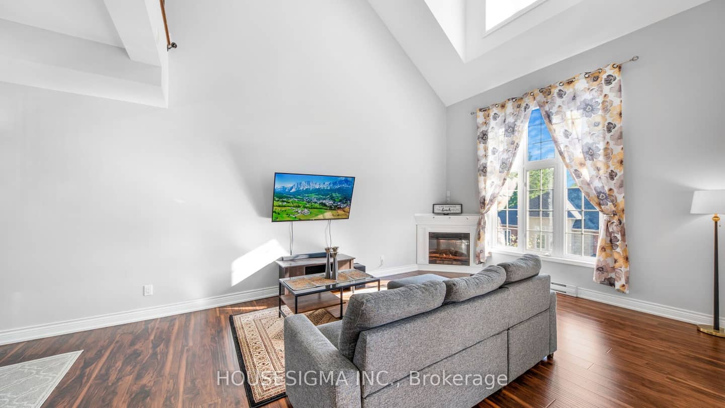 18 Lovegrove Lane, Ajax, ON L1S 0E7
