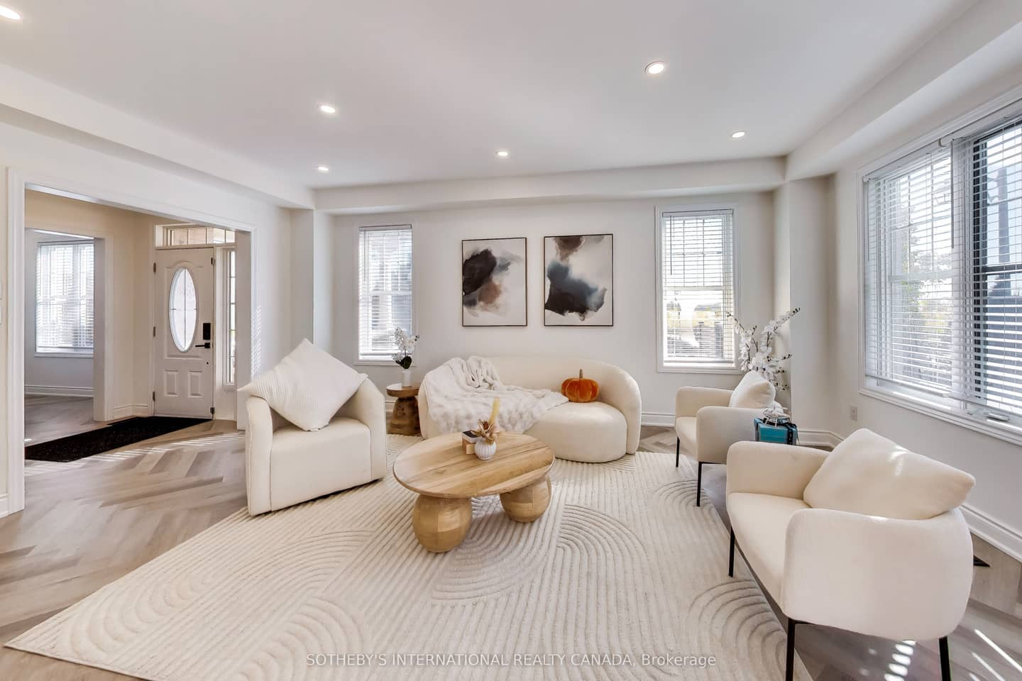 2 Frank Davis Street, Markham, ON L6B 0V9