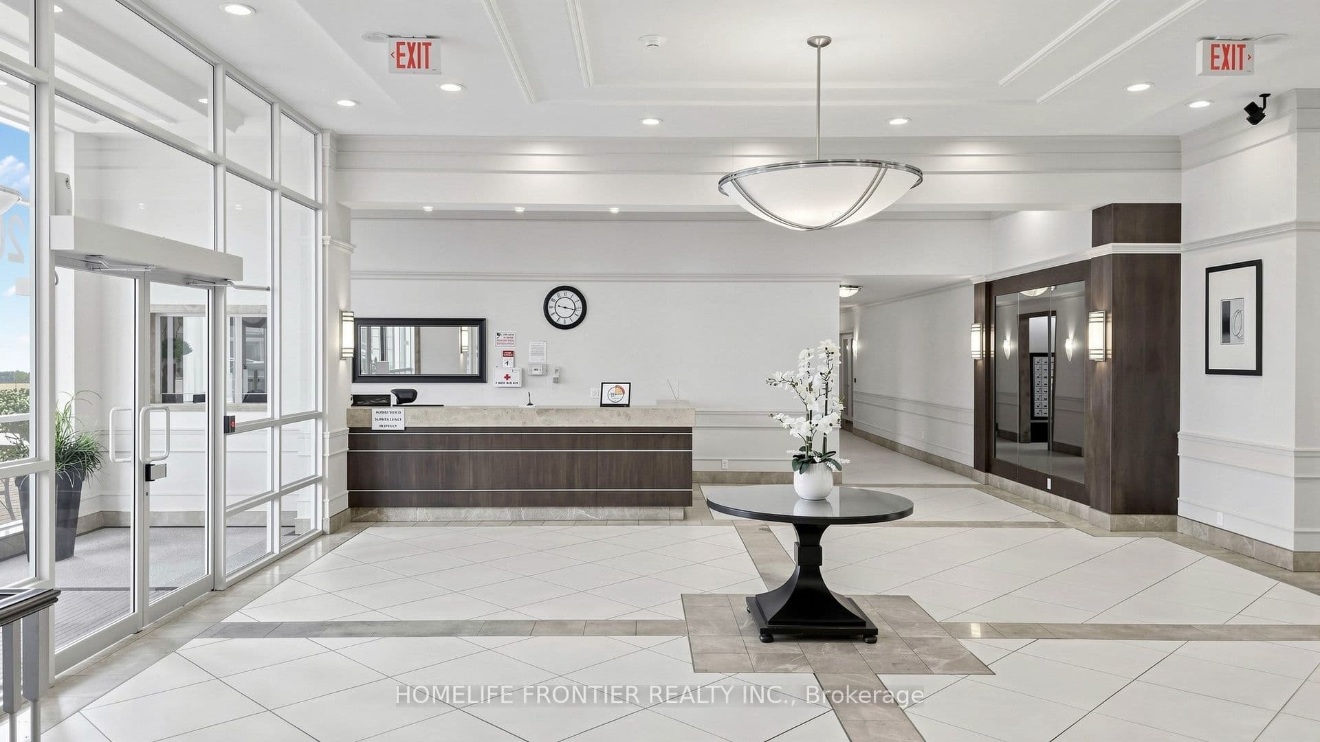 20 North Park Road 108, Vaughan, ON L4J 0G7