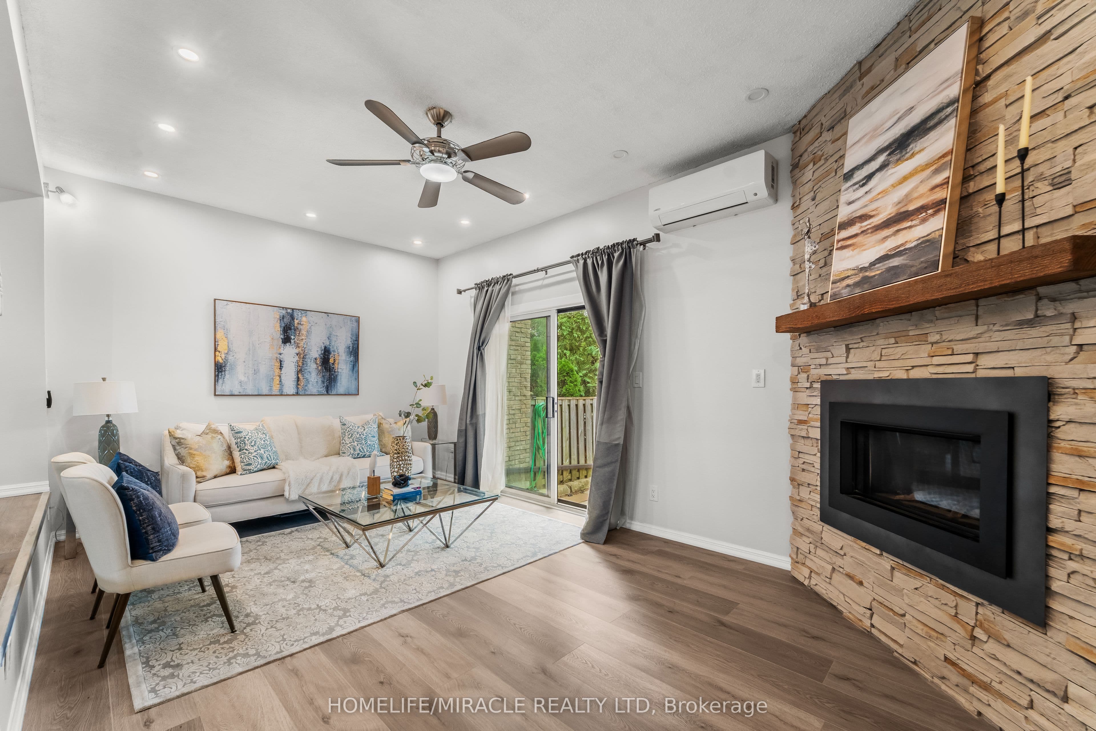 1350 Glenanna Road 12, Pickering, ON L1V 2V9