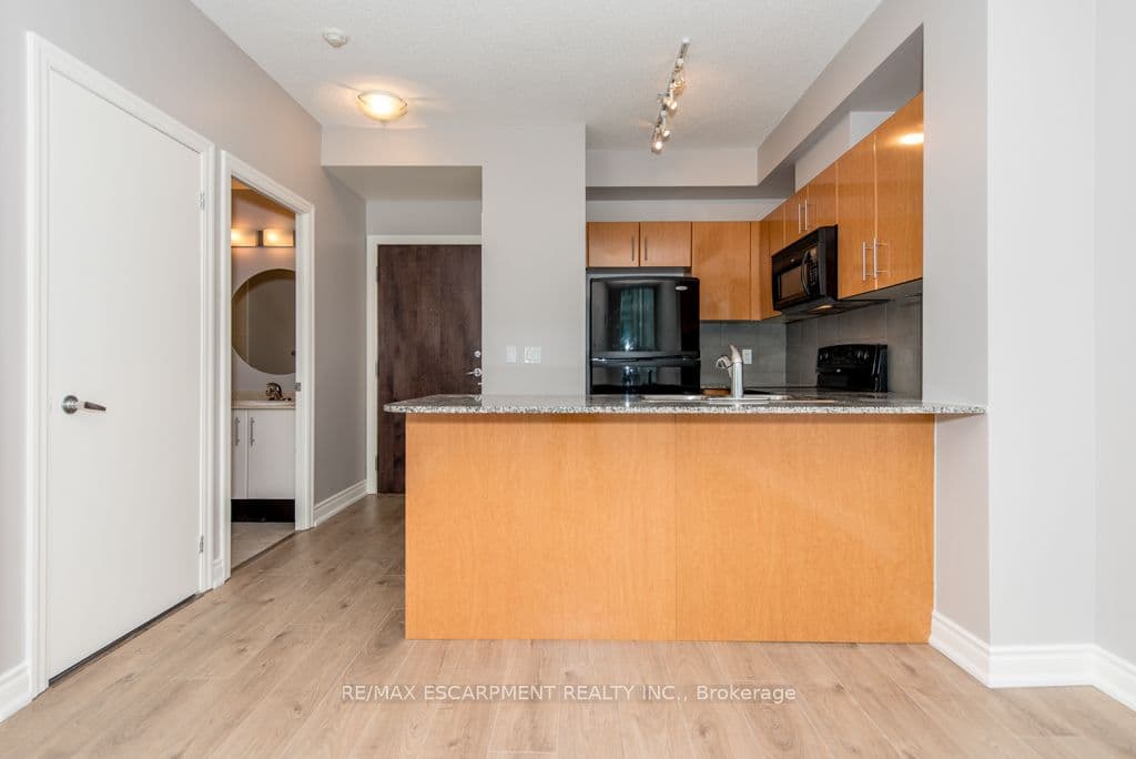 16 Yonge Street 2903, Toronto, ON M5E 2A1