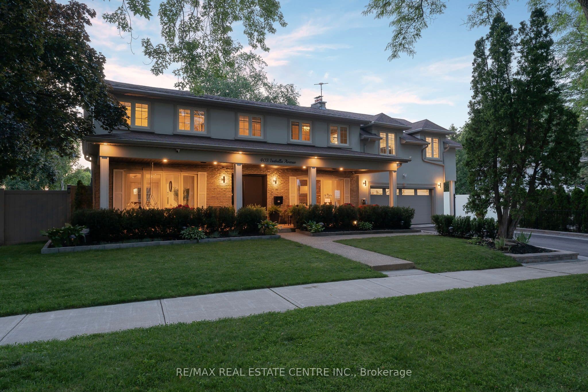 403 Isabella Avenue, Mississauga, ON L5B 2K2