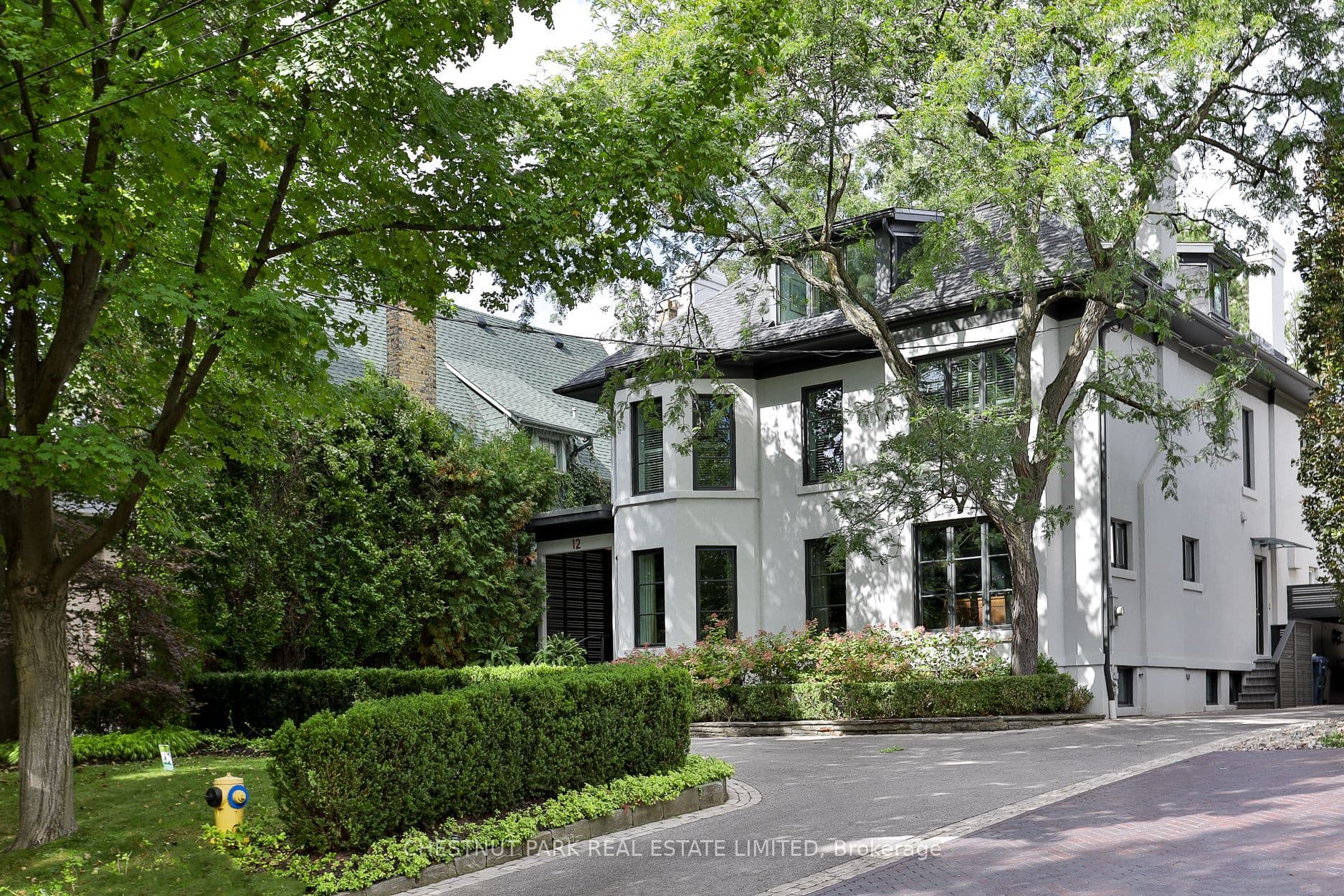 12 Shorncliffe Avenue, Toronto, ON M4V 1T1