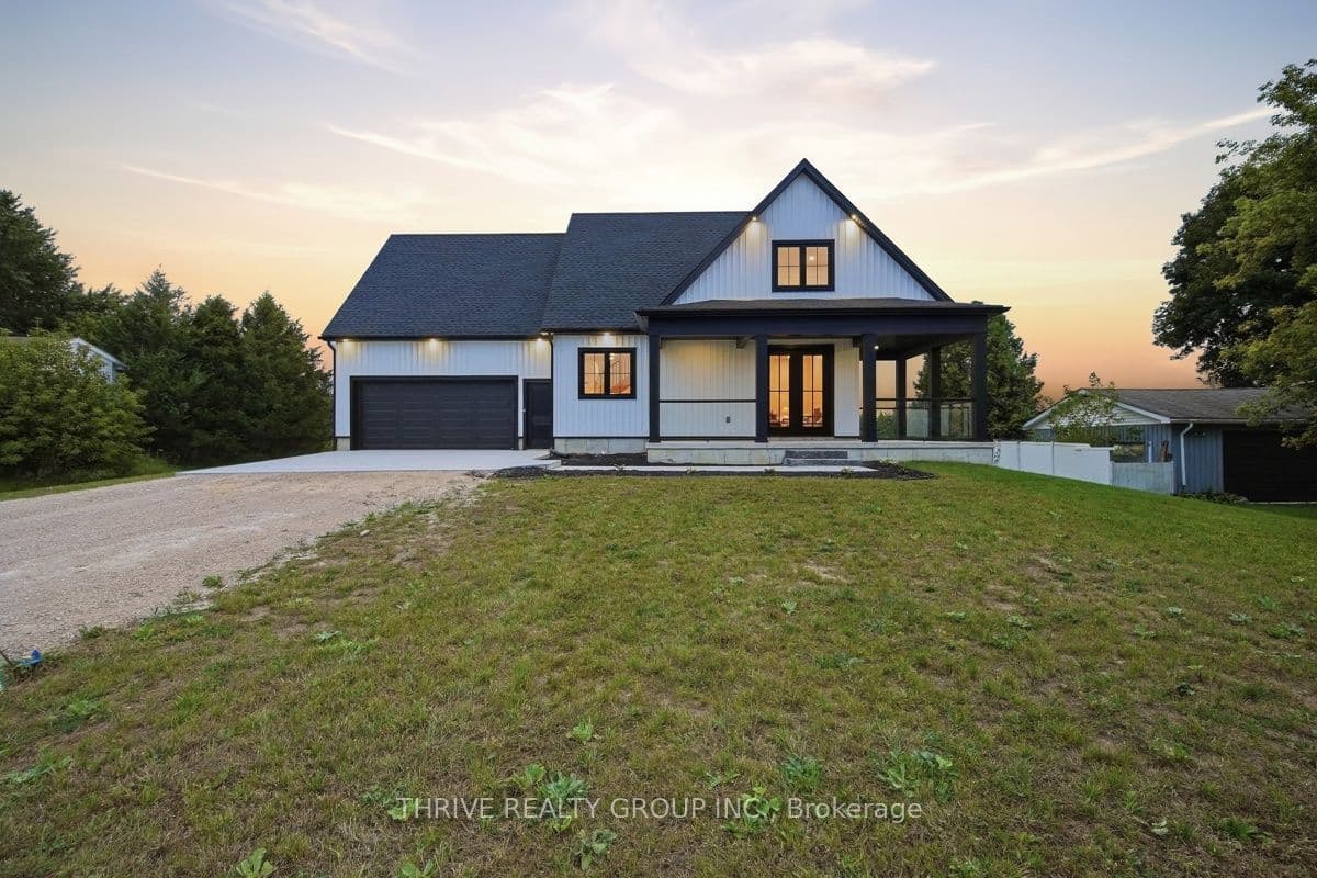 9887 Eric Street, Lambton Shores, ON N0M 2N0