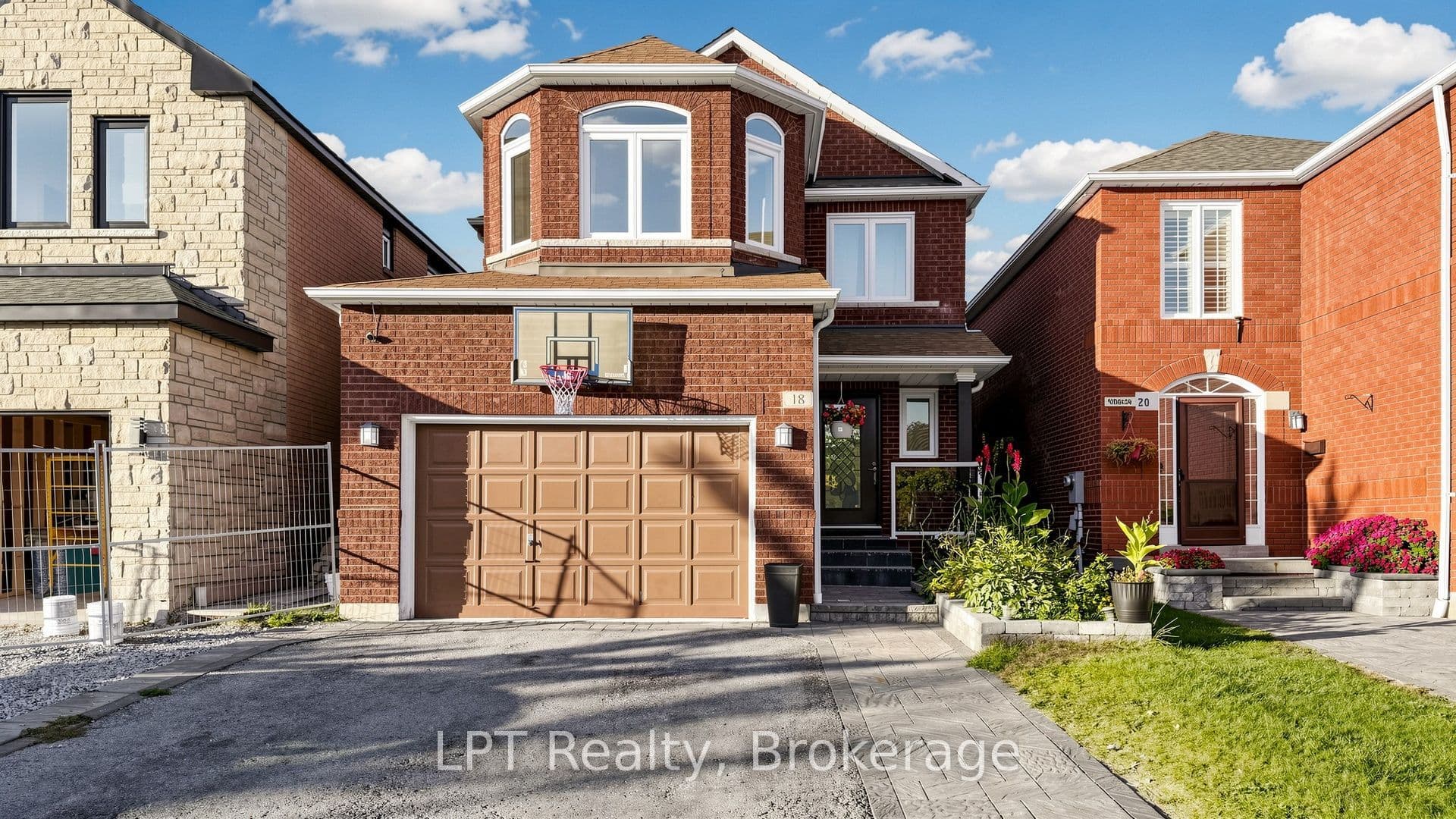 18 Tawn Crescent S, Ajax, ON L1Z 1J1