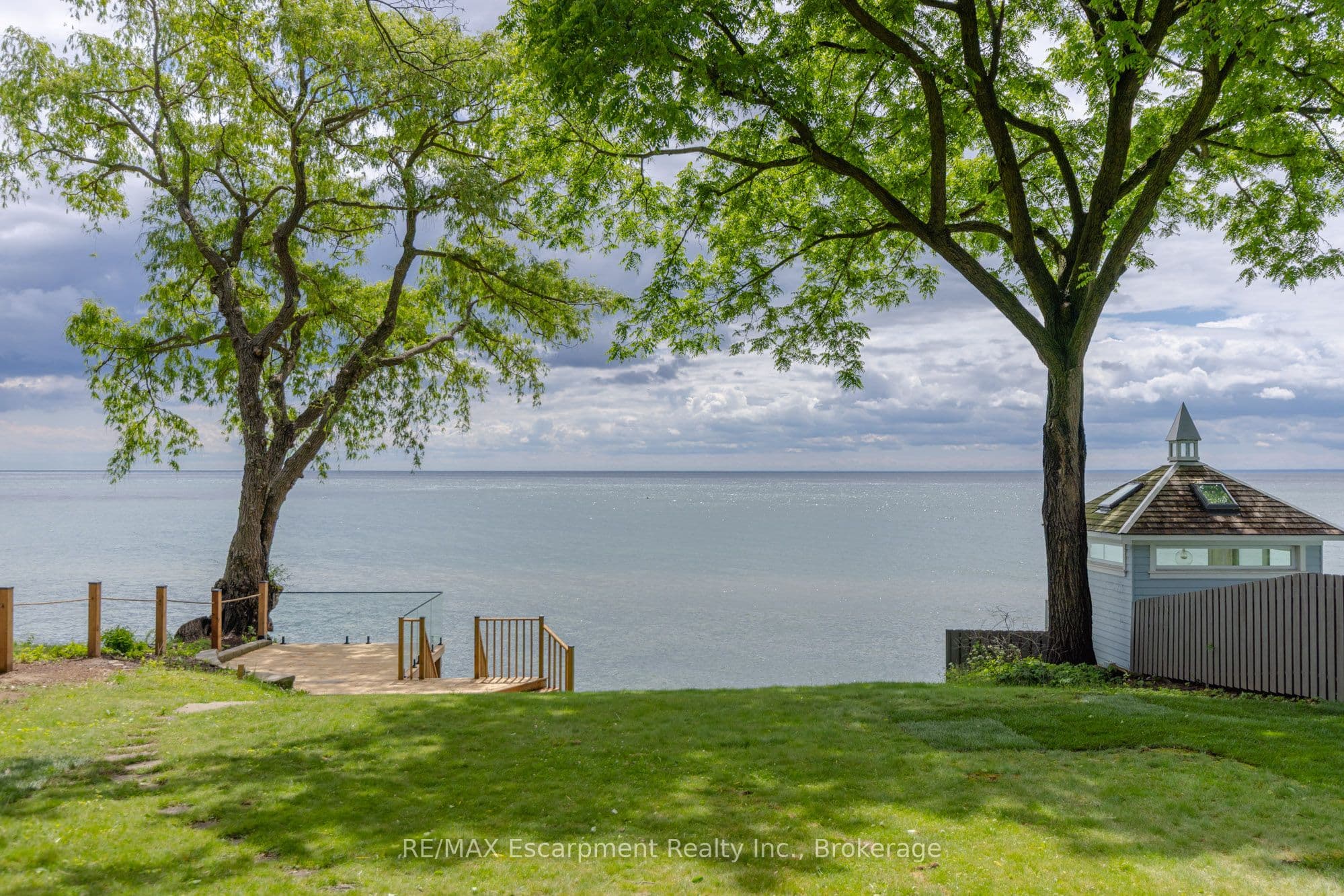 21 Second Street, Oakville, ON L6J 3T1