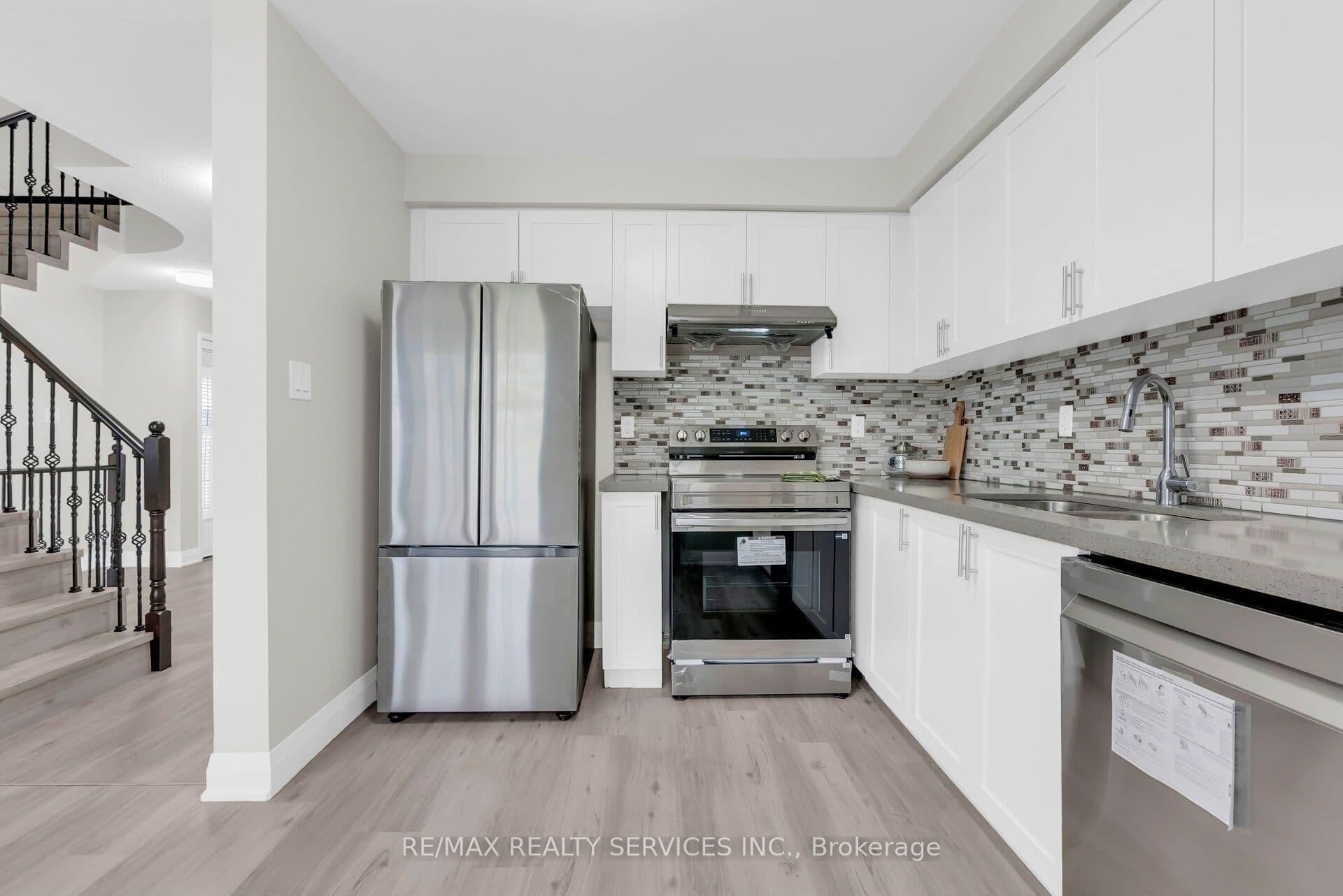 5110 Fairview Street 28, Burlington, ON L7L 7H6