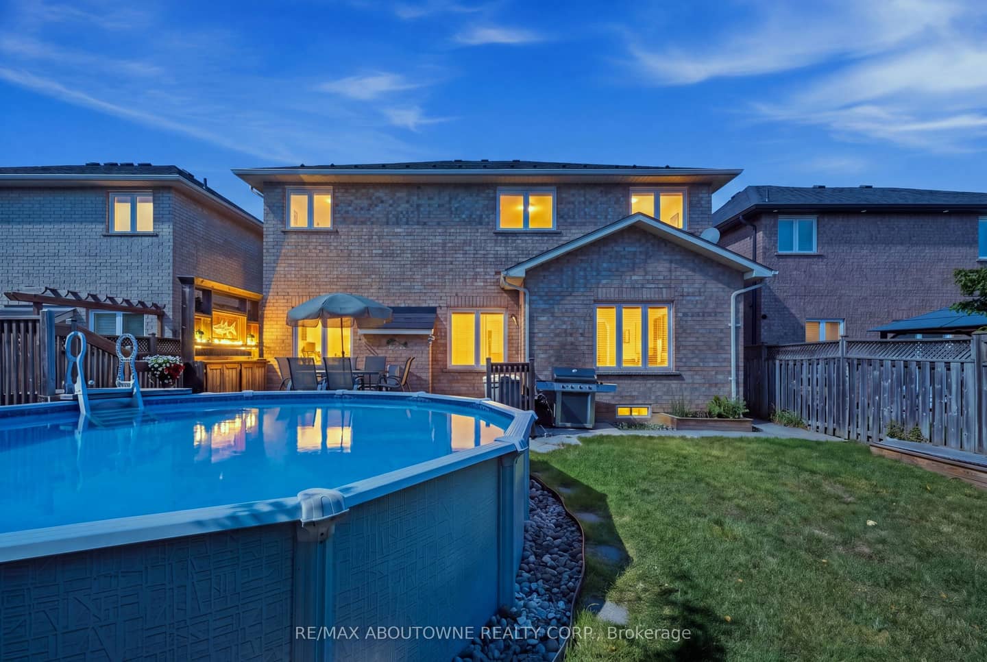 1094 Gorham Way, Milton, ON L9T 6N7