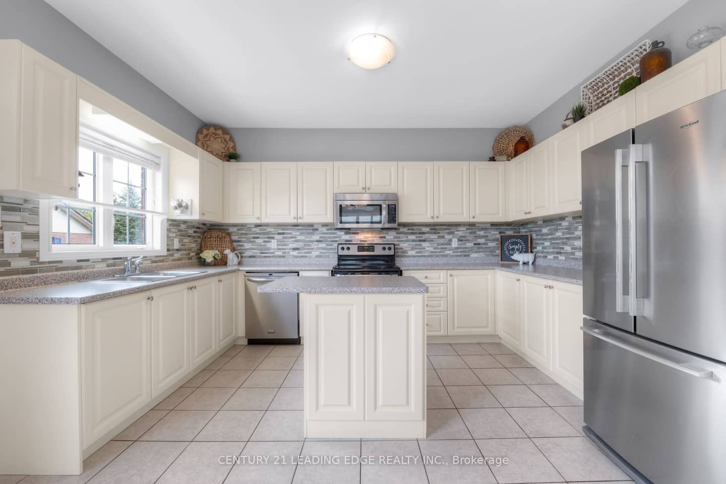 1 Hare Farm Gate, Whitchurch-Stouffville, ON L4A 0Y7