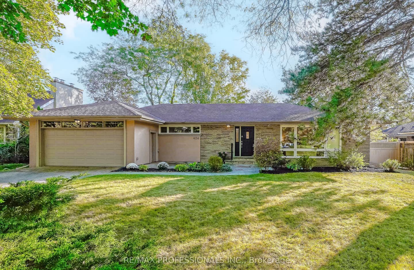 424 The Kingsway, Toronto, ON M9A 3V9