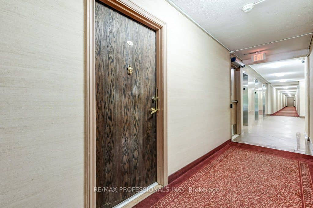 420 Mill Road 112, Toronto, ON M9C 1Z1
