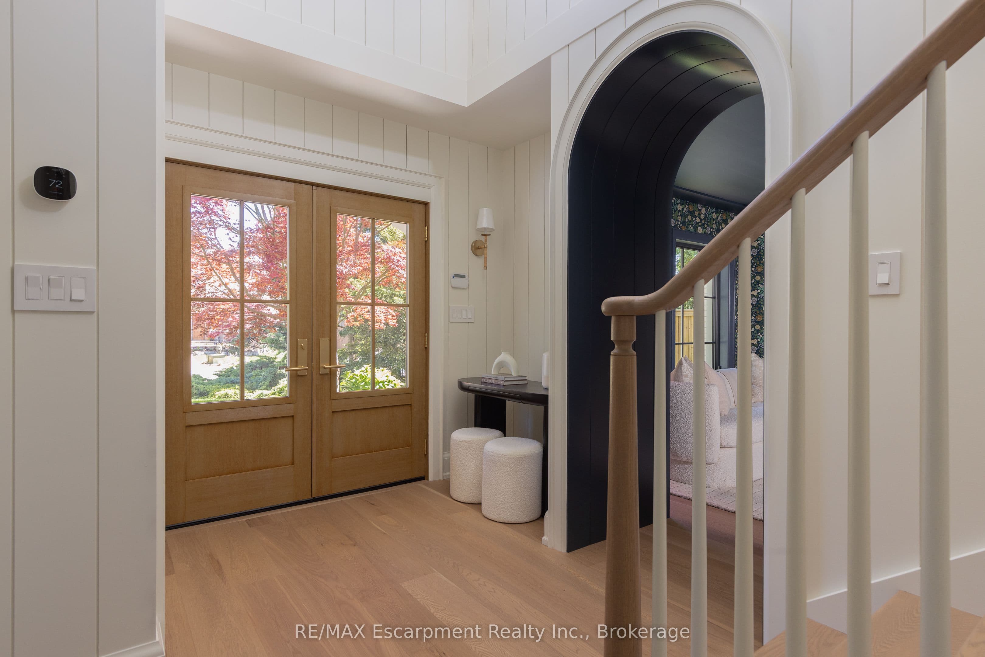 130 Edgecliffe Place, Burlington, ON L7L 3Z3