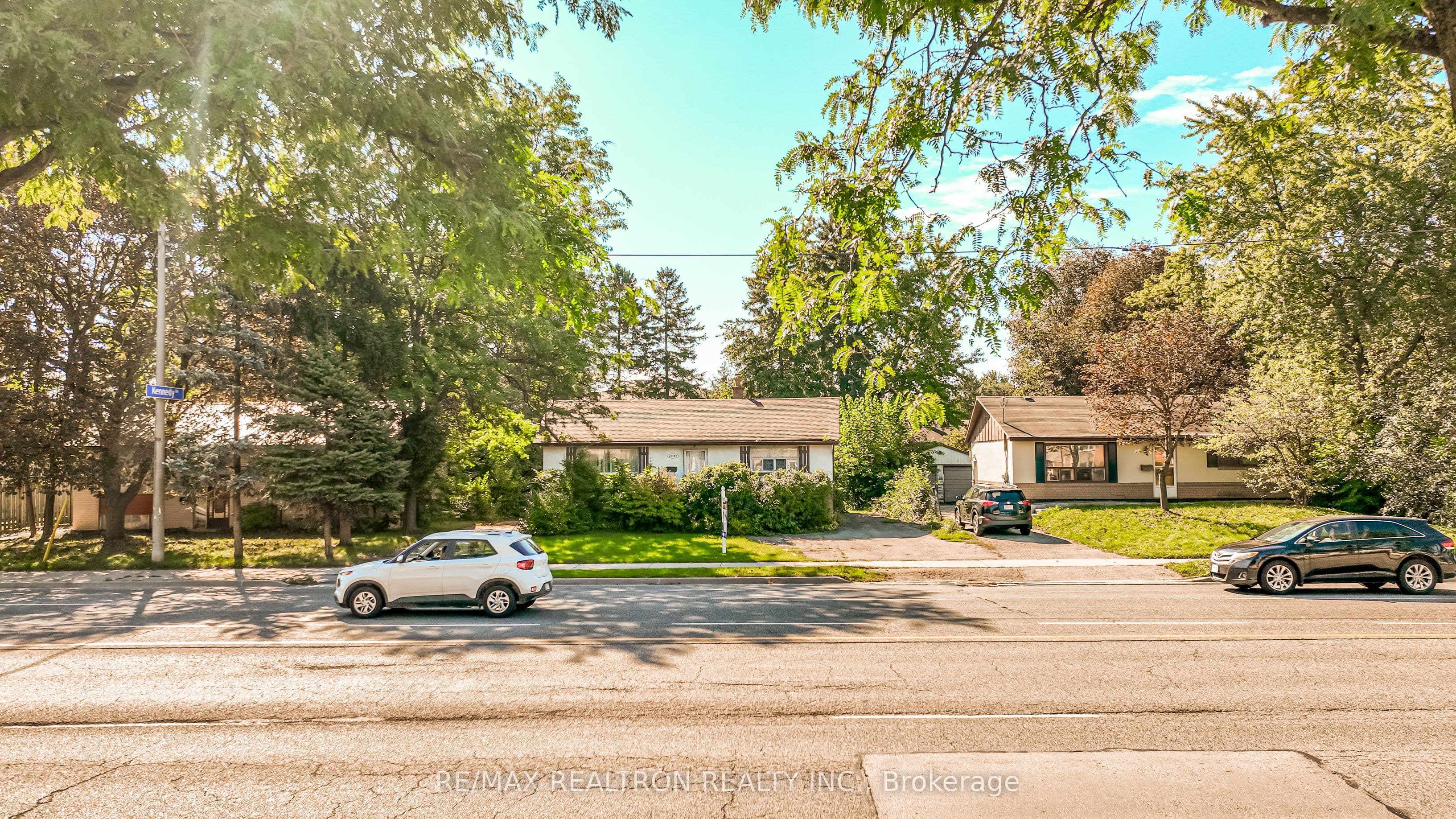 3857 Finch Avenue E, Toronto, ON M1T 3G1