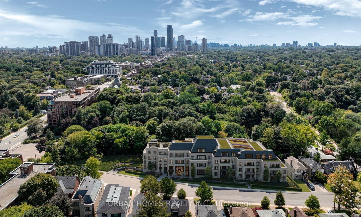 33 Chatsworth Drive 204, Toronto, ON M4R 1R6