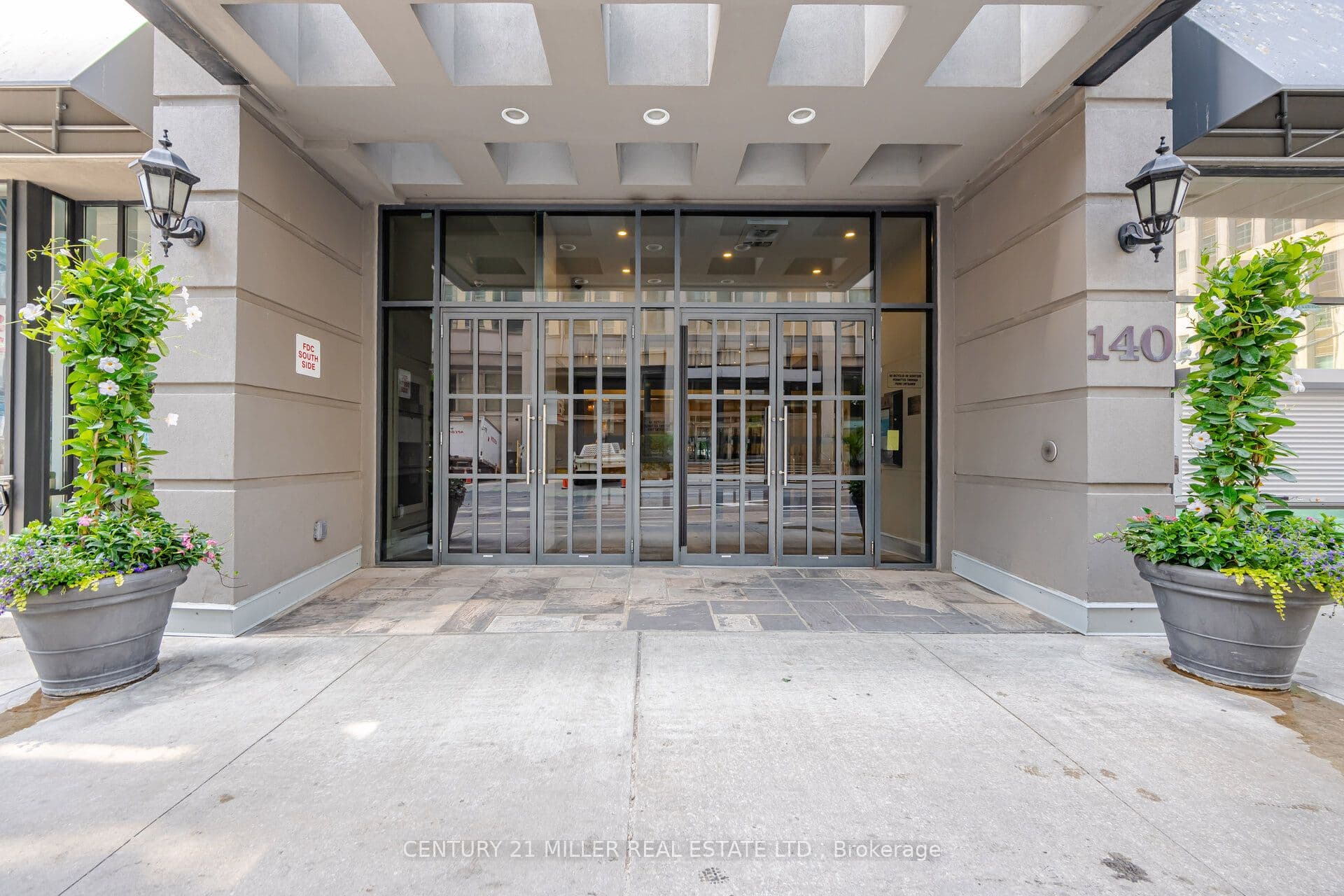 140 Simcoe Road PH 12, Toronto, ON M5H 4E9