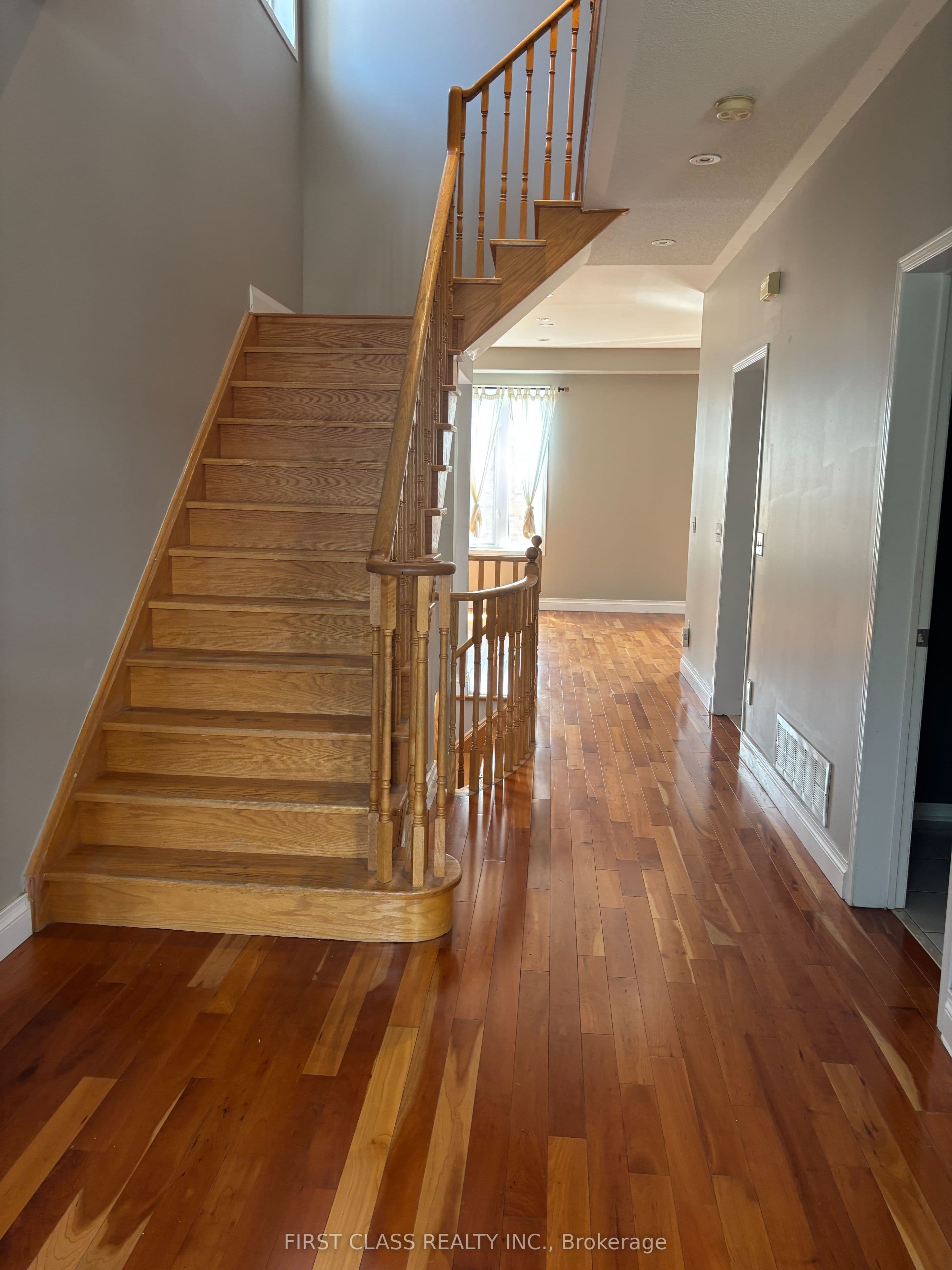 3350 Southwick Street, Mississauga, ON L5M 7L5