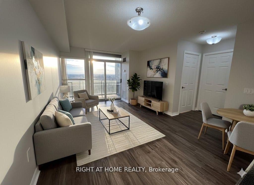 55 Strathaven Drive 1808, Mississauga, ON L5R 4G9