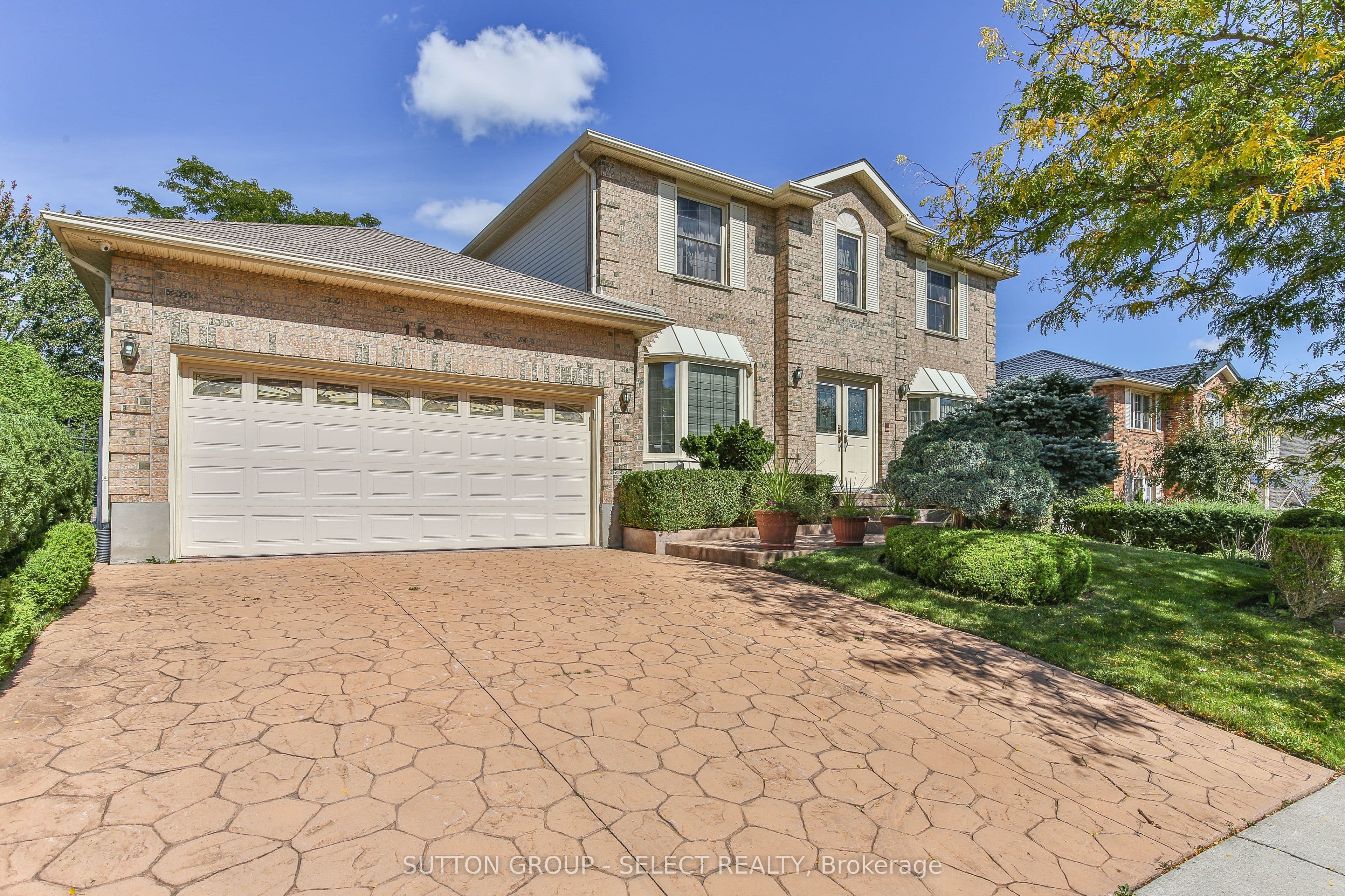 158 Ambleside Drive, London North, ON N6G 4P4