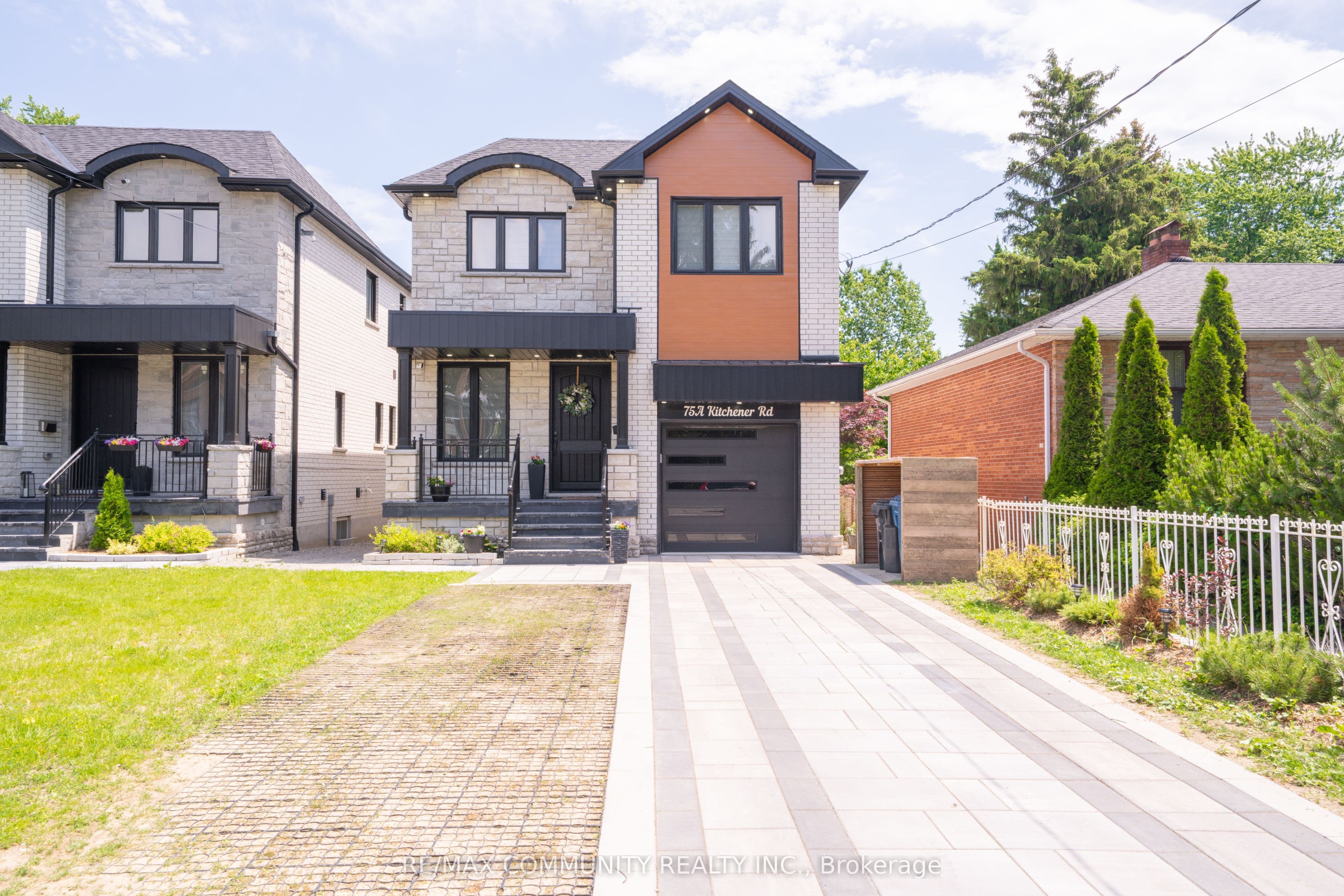 75A Kitchener Road, Toronto, ON M1E 2X6