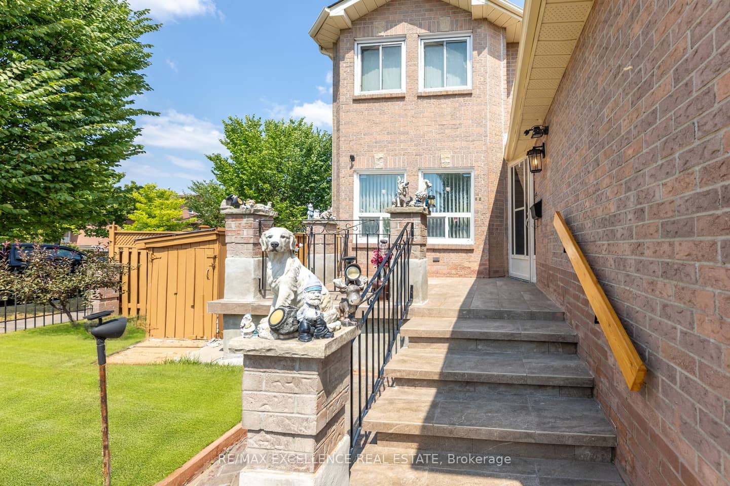 55 Atkins Circle, Brampton, ON L6X 4B9
