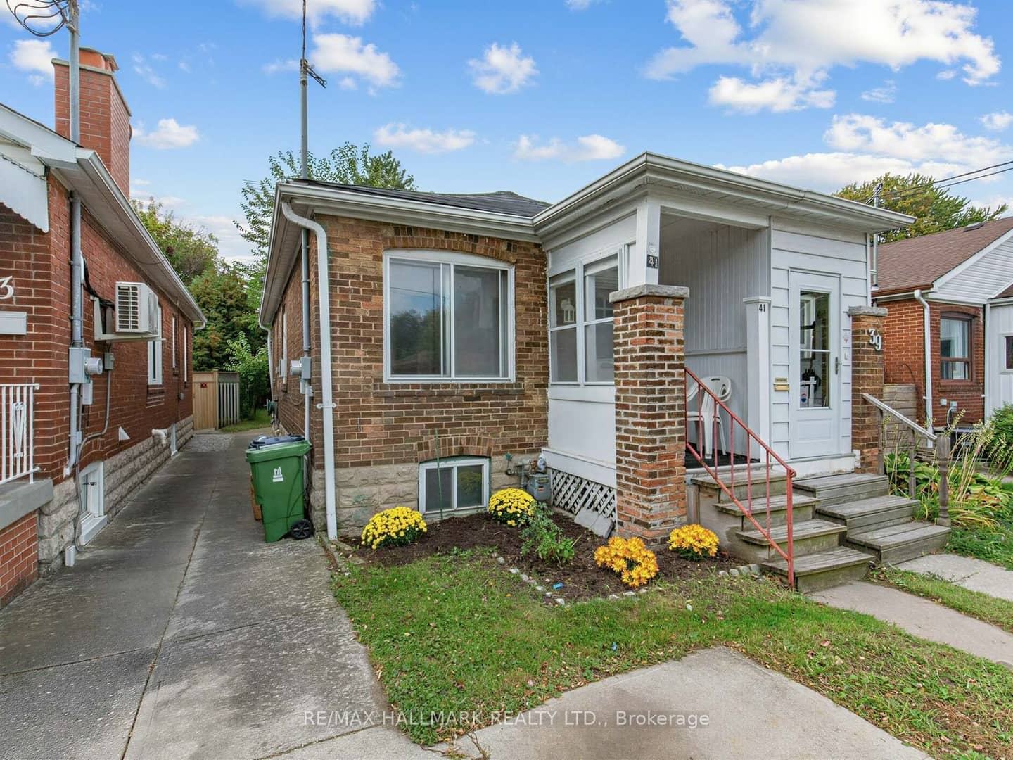 41 Gowan Avenue, Toronto, ON M4K 2C8