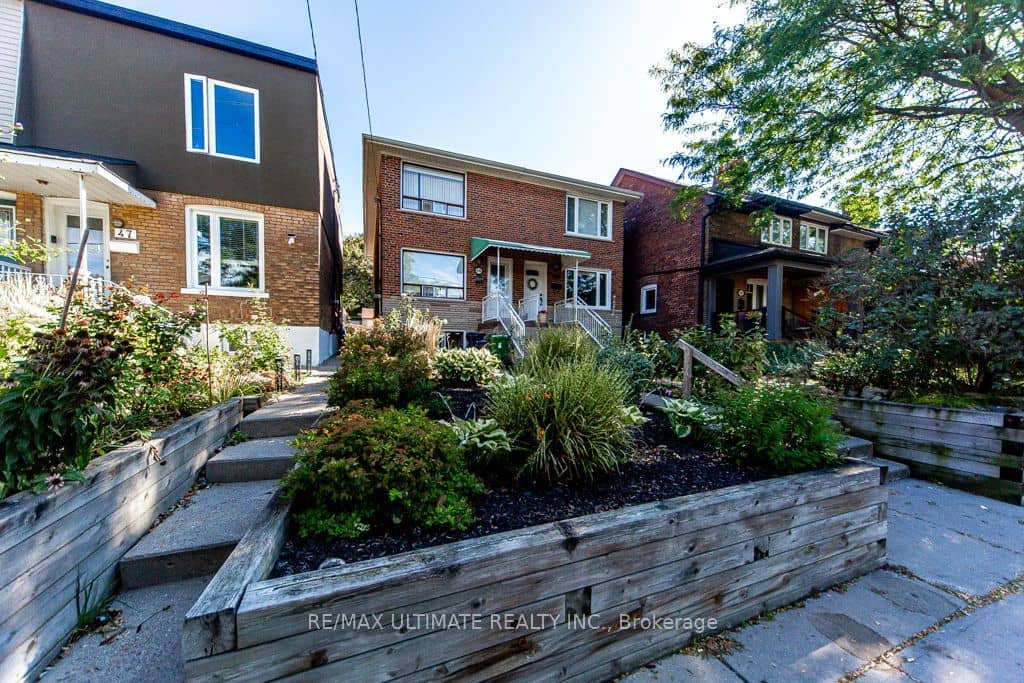 45 McRoberts Avenue, Toronto, ON M6E 4P3