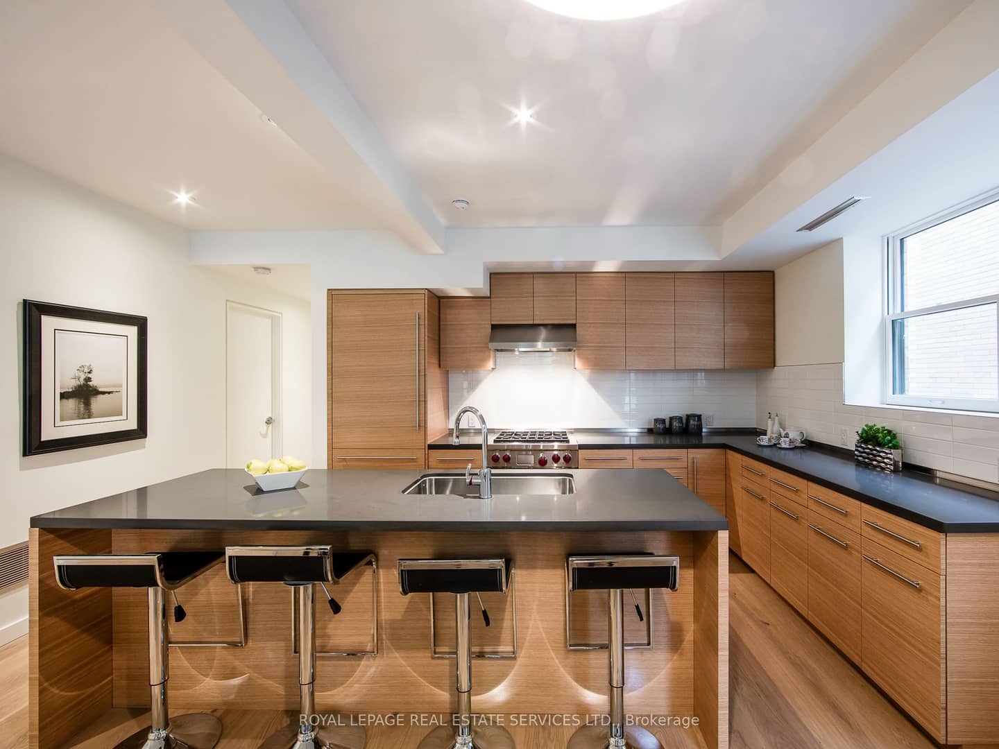 137 High Park Avenue, Toronto, ON M6P 2S3