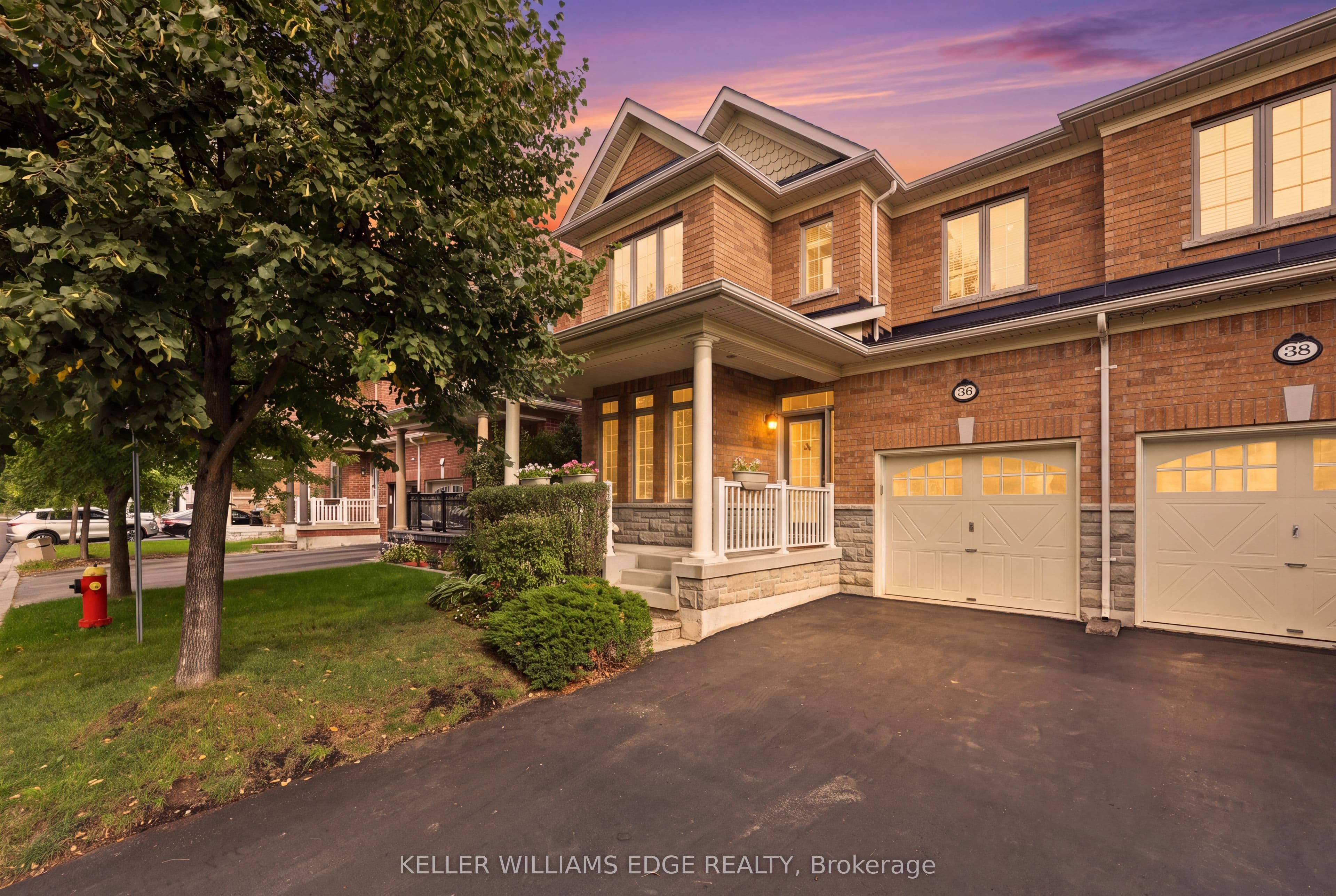 36 Aird Court, Milton, ON L9T 3Y1