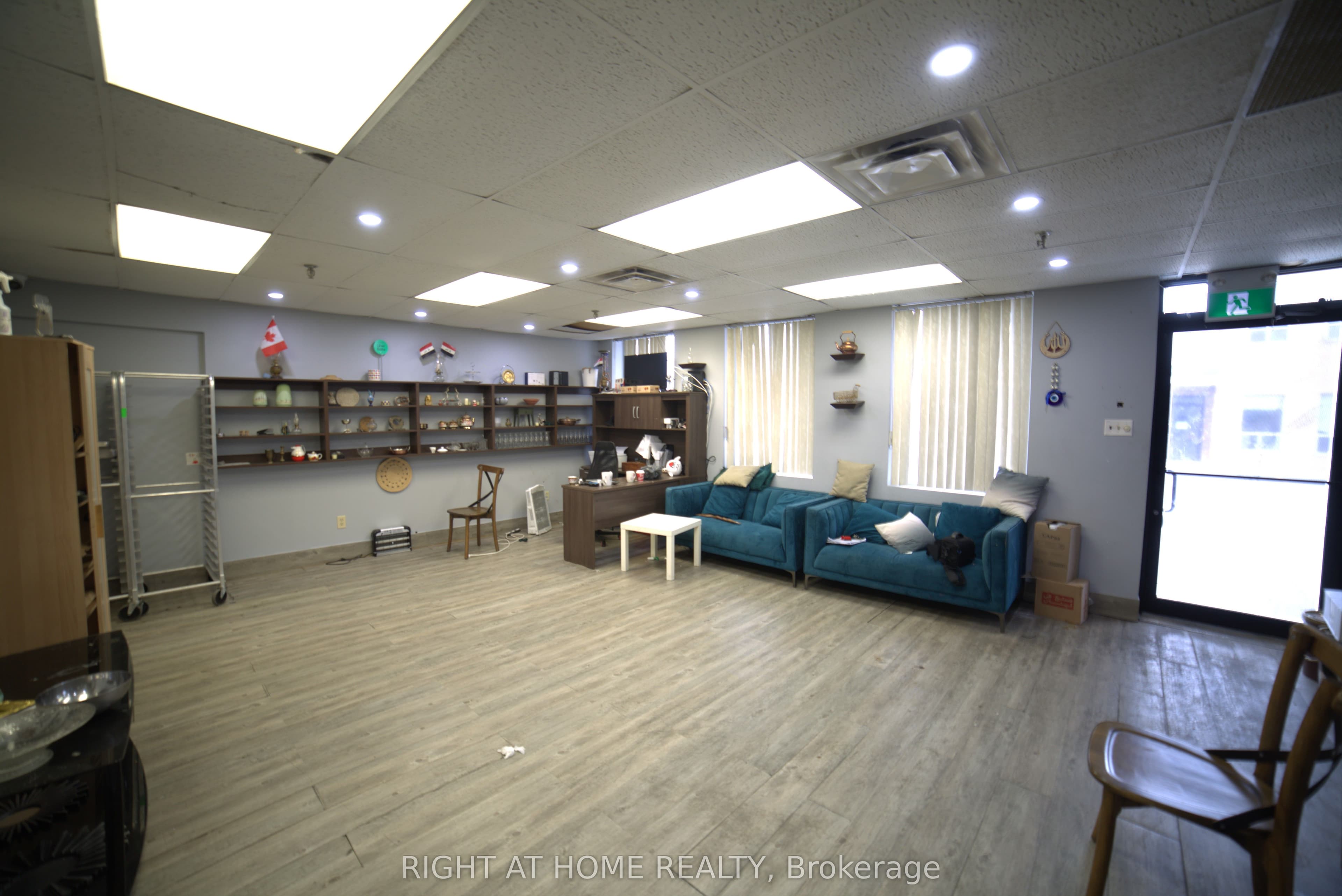 2465 Cawthra Road 112, Mississauga, ON L5A 3P2