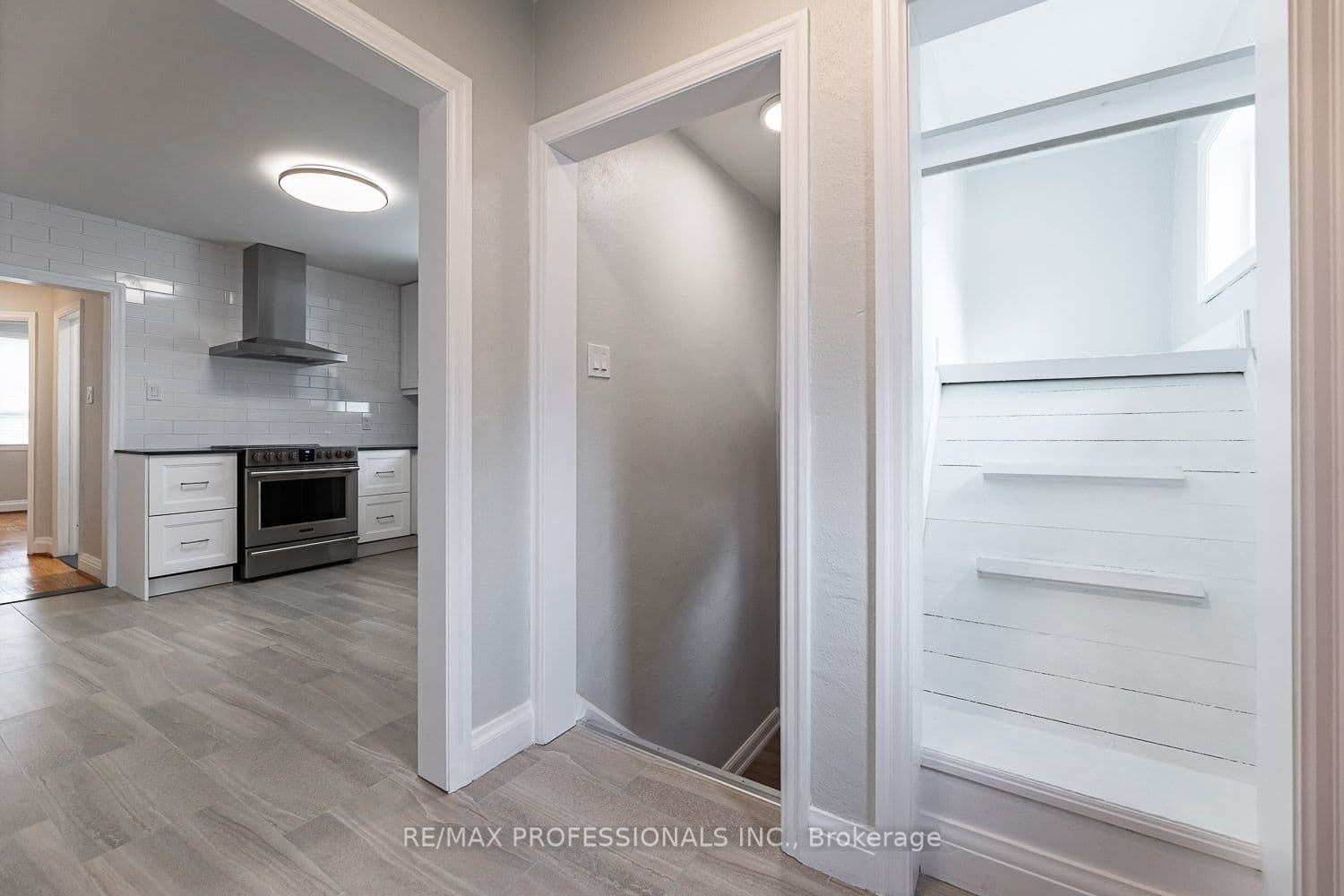 11 Stock Avenue, Toronto, ON M8Z 5C3