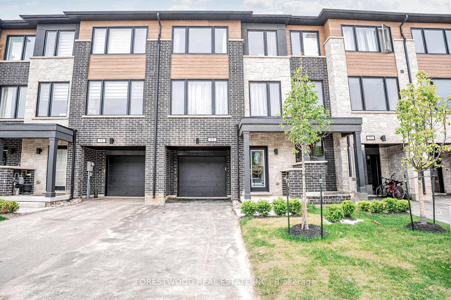 53 Humberstone Drive, Halton Hills, ON L7G 0P6